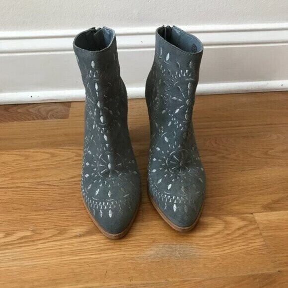 Matisse Springfield Embroidered Suede Ankle Booties Dusty Blue - Picture 5 of 13